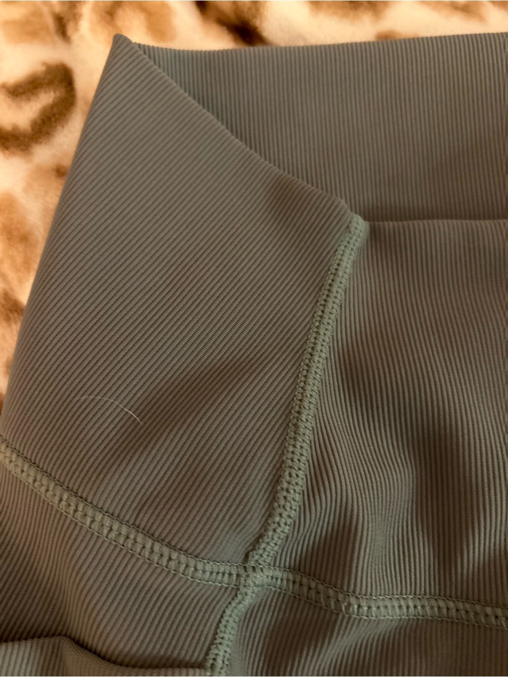 Wilo High-Waist Olive Green Leggings - Picture 3 of 6